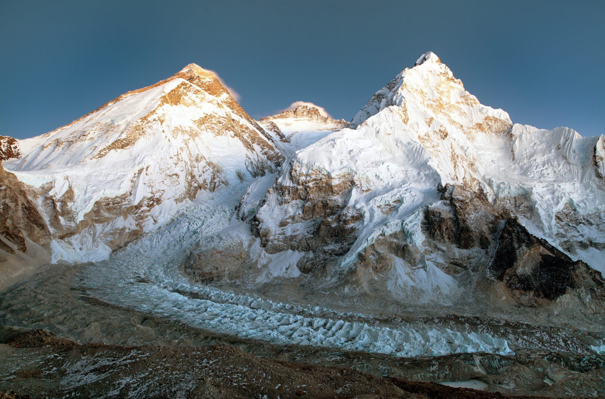 Nightly,View,Of,Mount,Everest,,Lhotse,And,Nuptse,From,Mount