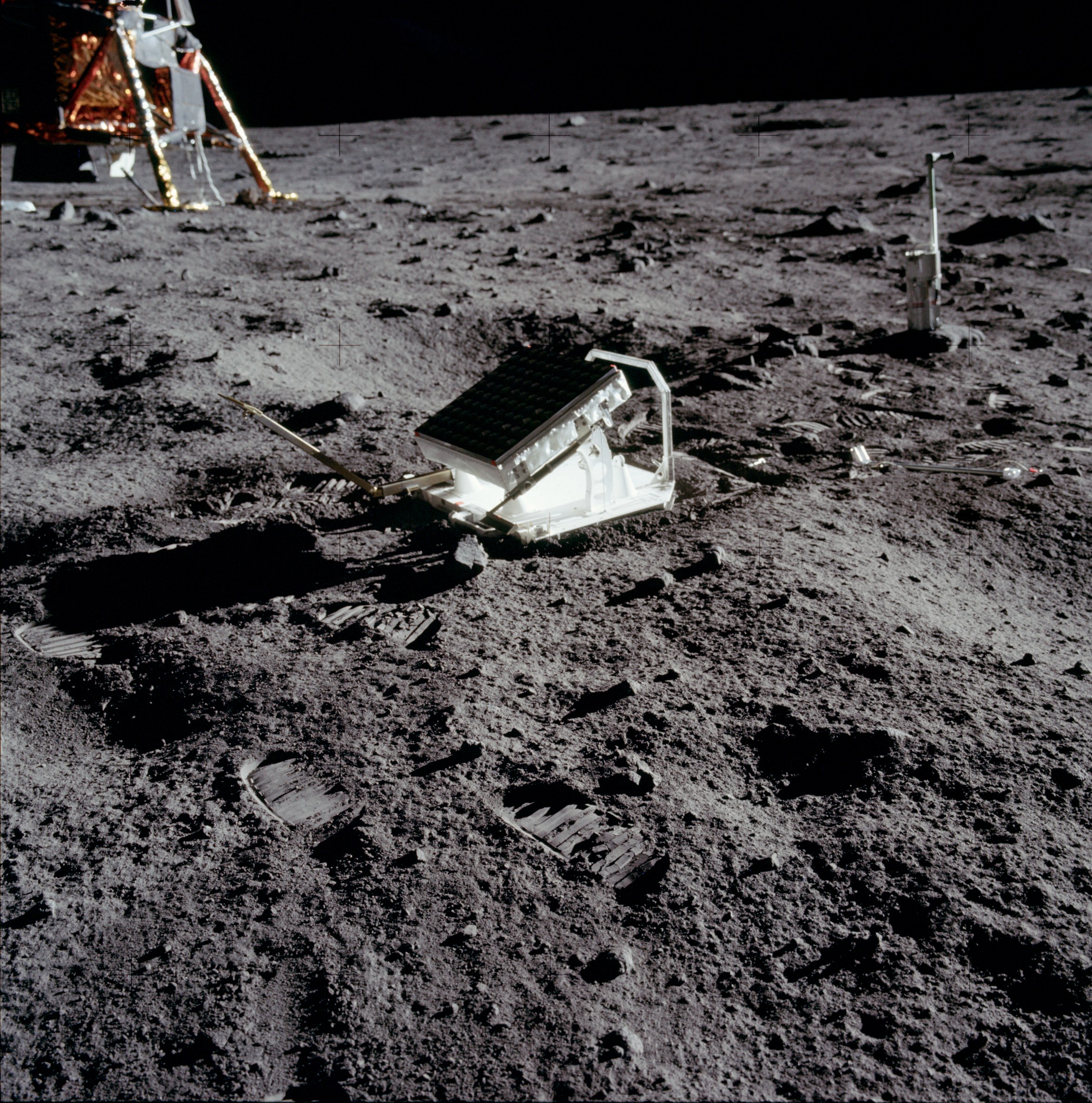 blog__inline-my-apollo-11-experience-2 blog__inline-my-apollo-11-experience-2
